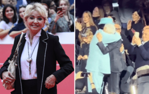 Enrica Bonaccorti, dopo l'abbraccio con Renato Zero: "Mi ha fatto sentire una rockstar" Enrica Bonaccorti, dopo l'abbraccio con Renato Zero: "Mi ha fatto sentire una rockstar"