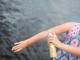 Melanoma, tre le mosse per prevenirlo. L'esperto: "La crema solare non basta"
