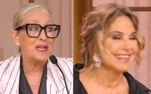 Ballando, Carolyn svela il mistero della paletta sparita di d'Urso: "Mea culpa"