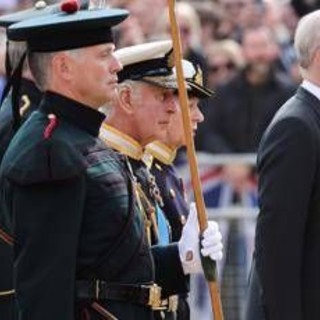 Andrea via dalla Royal Lodge senza alcuna buonuscita