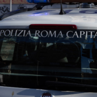 Roma, scontro tra auto e moto: muore sul colpo un 42enne