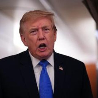 Iran, Trump: "Decida tra accordo o resa totale". Teheran e fonti Usa smentiscono nuovi colloqui
