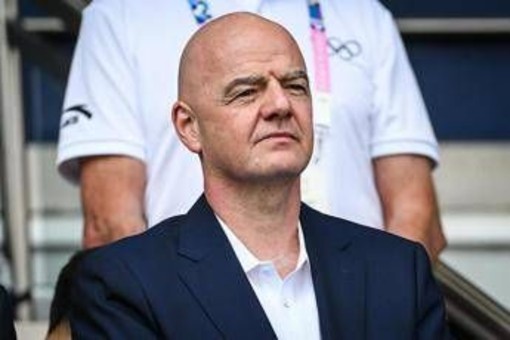 L'Ucraina contro Infantino dopo parole su riammissione Russia in competizioni internazionali: "La guerra è un crimine"