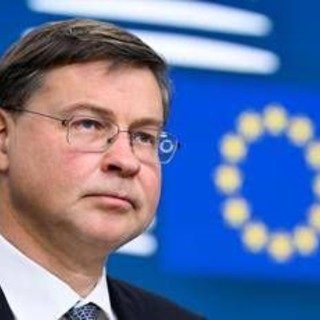 Oro di Bankitalia allo Stato, Dombrovskis: "Una mossa di questo tipo non riduce il debito" Oro di Bankitalia allo Stato, Dombrovskis: "Una mossa di questo tipo non riduce il debito"