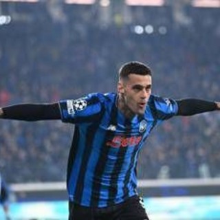 Atalanta-Cagliari 2-1, doppio Scamacca regala il successo ai nerazzurri Atalanta-Cagliari 2-1, doppio Scamacca regala il successo ai nerazzurri