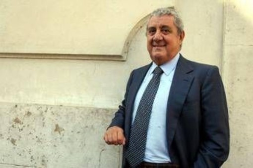 Morto Cesare Cursi, fu sottosegretario nei governi Berlusconi Morto Cesare Cursi, fu sottosegretario nei governi Berlusconi