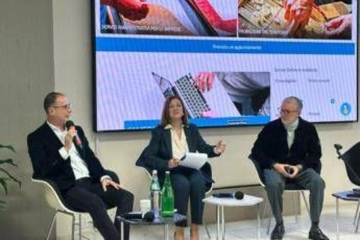 Al via 'Camera del Futuro' a Sassari, innovazione trasforma servizi per aziende Al via 'Camera del Futuro' a Sassari, innovazione trasforma servizi per aziende