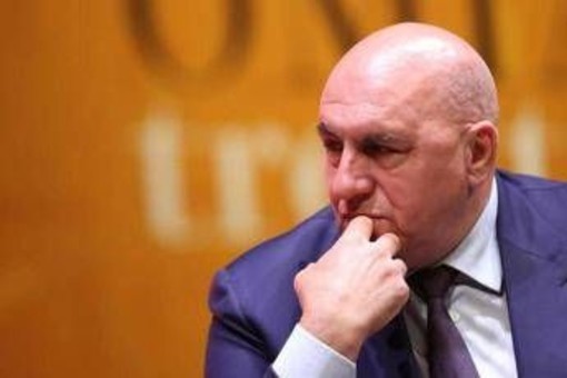 Aerei Usa decollati da basi in Italia, Crosetto: "Pronto a riferire in Aula ed elencare voli autorizzati" Aerei Usa decollati da basi in Italia, Crosetto: "Pronto a riferire in Aula ed elencare voli autorizzati"