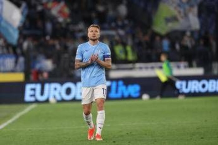 Immobile si ritira: "E' un momento duro, la mia carriera si chiude qui" Immobile si ritira: "E' un momento duro, la mia carriera si chiude qui"