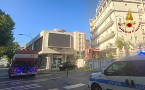 Rimini, incendio in hotel e Gabicce Mare: soccorsa una donna Rimini, incendio in hotel e Gabicce Mare: soccorsa una donna