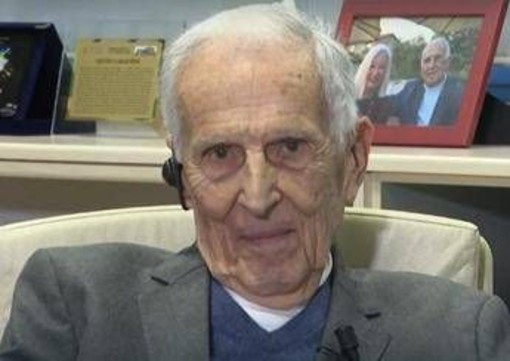 Dieta e longevità, Garattini smonta il 'mito' kefir: "Non fa vivere di più" Dieta e longevità, Garattini smonta il 'mito' kefir: "Non fa vivere di più"