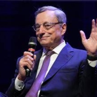 Perché l'Europa non può farne a meno dell'AI, spiegato da Mario Draghi Perché l'Europa non può farne a meno dell'AI, spiegato da Mario Draghi