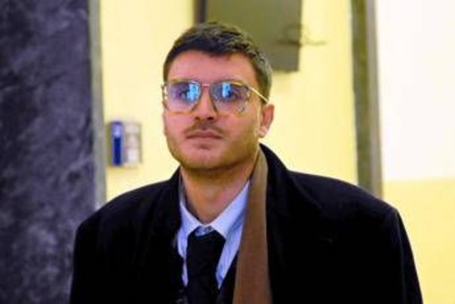 Processo al filosofo Caffo, pena dimezzata a 2 anni in Appello Processo al filosofo Caffo, pena dimezzata a 2 anni in Appello