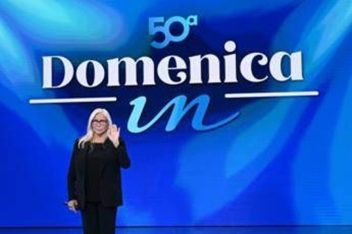 Domenica In, da Amanda Lear a Max Biaggi: gli ospiti di oggi di Mara Venier