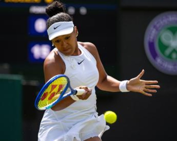 Sorpresa a Wimbledon: Osaka elimina Sabalenka in due set e vola ai quarti Sorpresa a Wimbledon: Osaka elimina Sabalenka in due set e vola ai quarti
