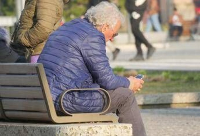 Sos anziani per truffe telefoniche? Arriva l'app che risponde ai numeri sconosciuti