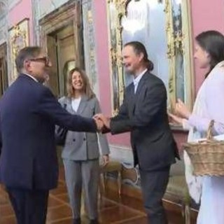 Famiglia nel bosco, i genitori in Senato. La Russa: "Stemperare il clima, non discuto provvedimenti e stile di vita" Famiglia nel bosco, i genitori in Senato. La Russa: "Stemperare il clima, non discuto provvedimenti e stile di vita"