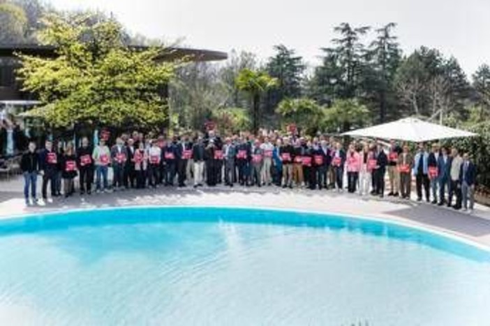 Consegnate da Metro Italia le targhe ufficiali della Guida Michelin 2026 ai ristoranti lombardi Consegnate da Metro Italia le targhe ufficiali della Guida Michelin 2026 ai ristoranti lombardi