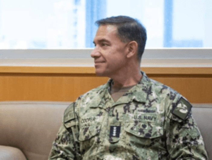Brad Cooper, chi è il capo del Centcom: l'ammiraglio guida gli attacchi contro l'Iran Brad Cooper, chi è il capo del Centcom: l'ammiraglio guida gli attacchi contro l'Iran