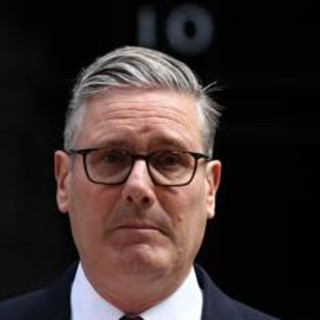 Starmer si commuove: "Torno a fare il marito e il padre"