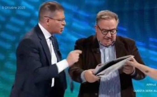 Capezzone-Telese, lite in tv sulla Flotilla tra "buffone" e "fascista"