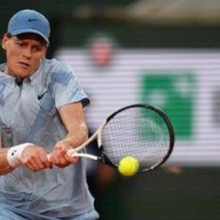 Sinner al 'Giorgio Armani Tennis Classic': programma, orari e dove vederlo in tv (in chiaro) Sinner al 'Giorgio Armani Tennis Classic': programma, orari e dove vederlo in tv (in chiaro)
