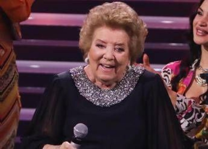 Addio a Wilma De Angelis, la cantante è morta a 96 anni Addio a Wilma De Angelis, la cantante è morta a 96 anni