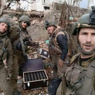 Attacco in Cisgiordania, grave il figlio dell'ambasciatore israeliano negli Stati Uniti Attacco in Cisgiordania, grave il figlio dell'ambasciatore israeliano negli Stati Uniti