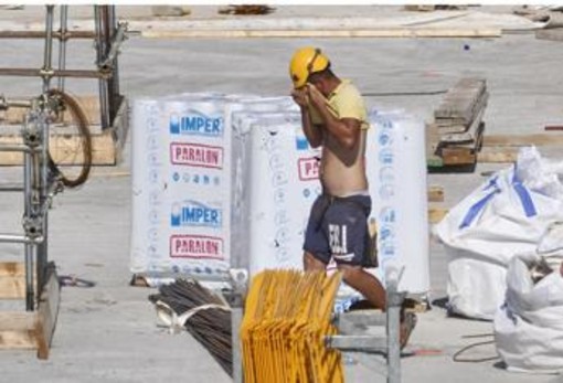 Caldo il killer silenzioso che minaccia la vita dei lavoratori: i dati e cosa fare Caldo il killer silenzioso che minaccia la vita dei lavoratori: i dati e cosa fare